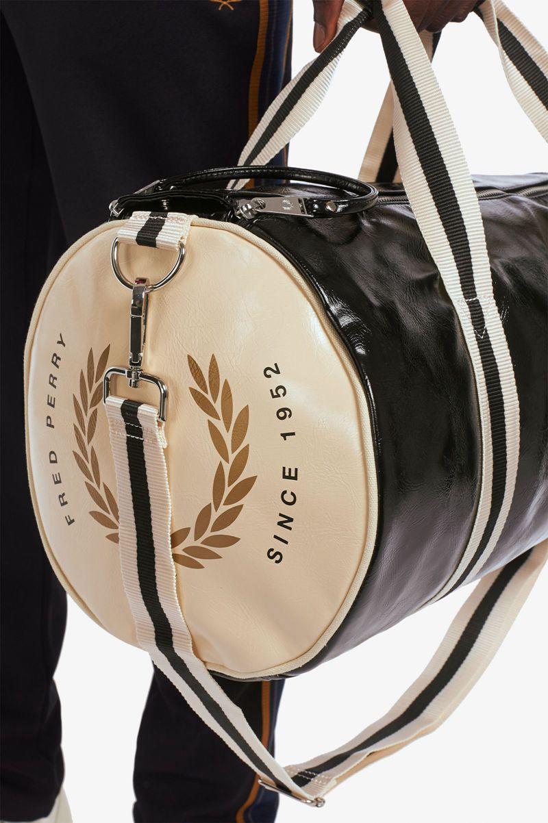 Black Fred Perry Laurel Wreath Barrel Women's Bags | PH 1821BEXC